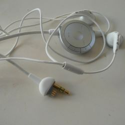 SONY PSP genuine headphones with commands on the cable (play, stop etc) in