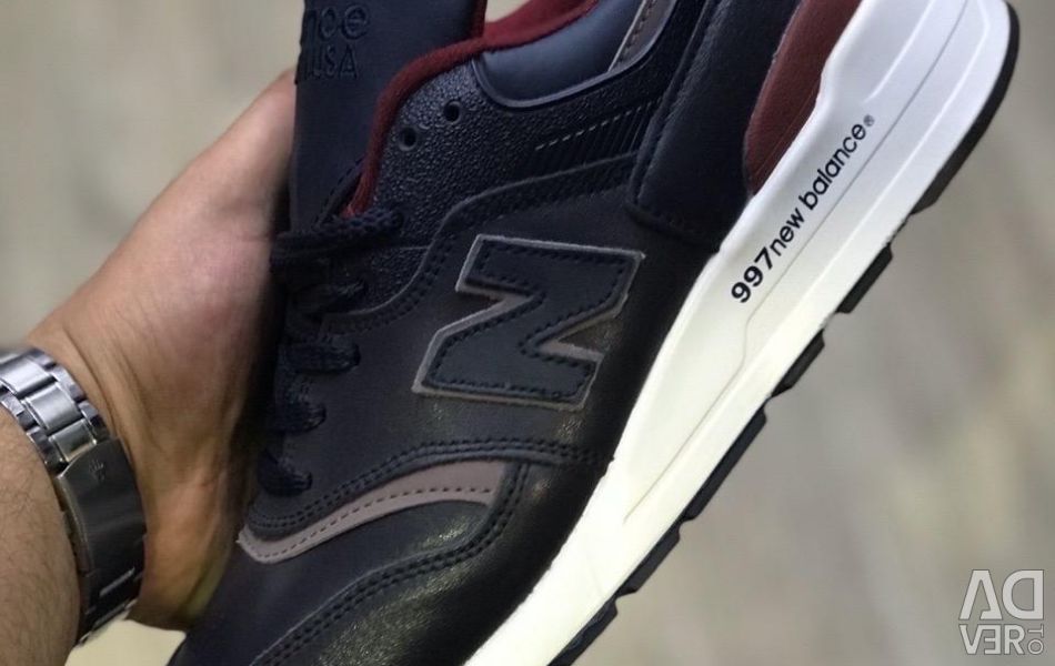 price of new balance sneakers